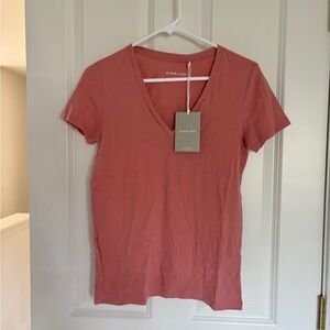 Everlane Women's  V-Neck Tee